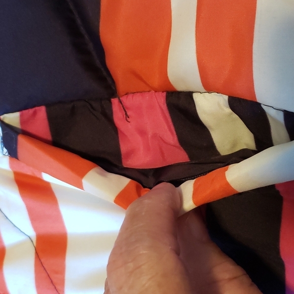 LADIES FRESH POLY FILLED PUFFER VEST SZ SMALL - Picture 5 of 11